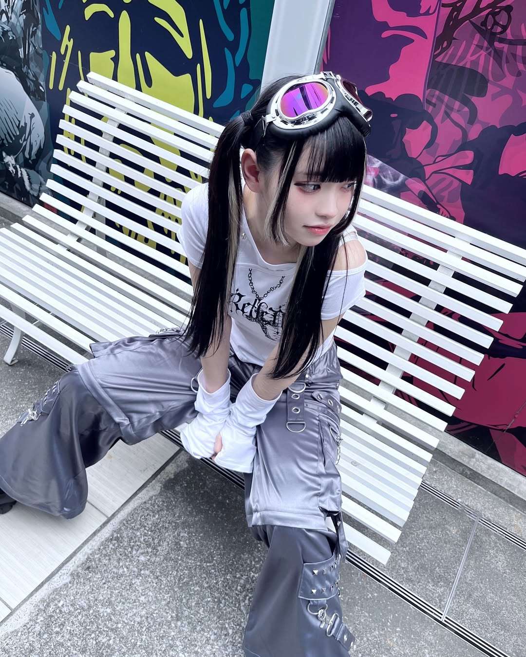 【STAFF】