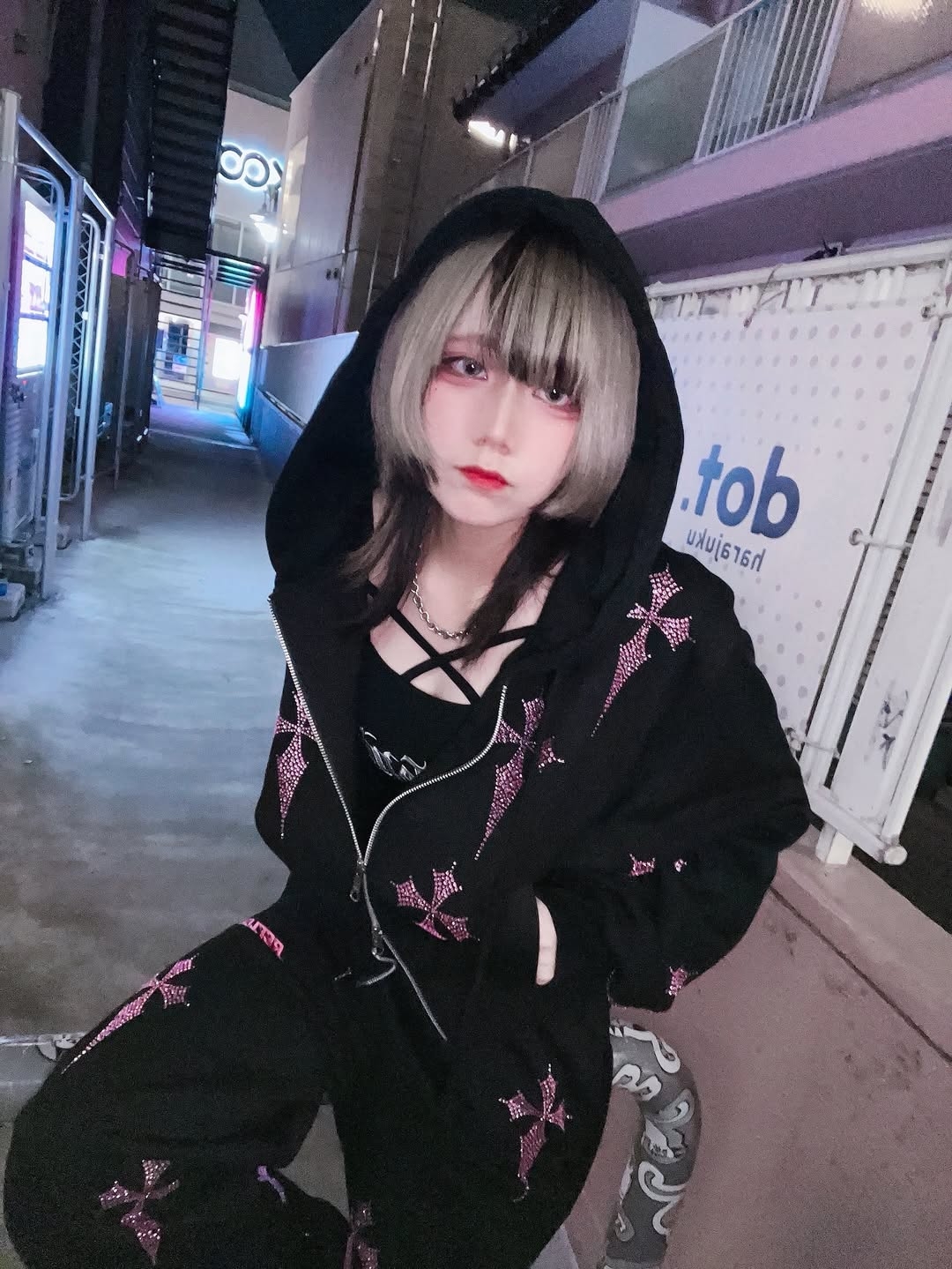 【STAFF】